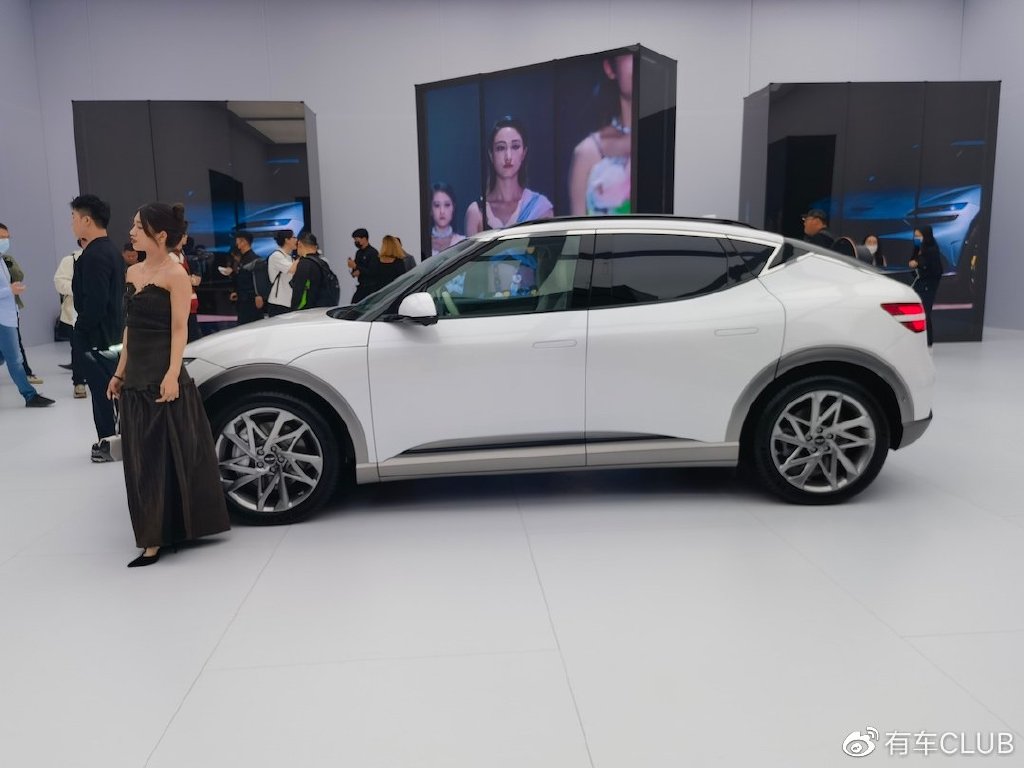 捷尼赛思GV60上市售28.58万起 纯电跨界SUV 续航最高可达645公里