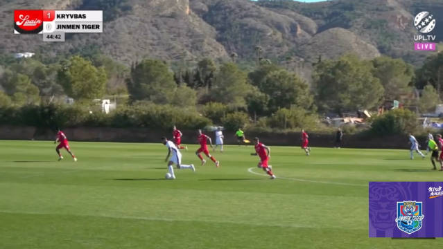 津门虎热身赛0-1告负，新援谢蒂内表现引关注