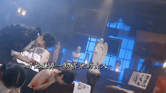 看到美背内心没有波澜，只有对艺术的渴望！