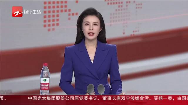 经济前沿 浙江电动汽车充电量同比增七成 已有公共充电桩14.2万个