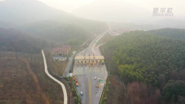 浙江湖州：多举措保障高速“充电” 助力“绿色”春运