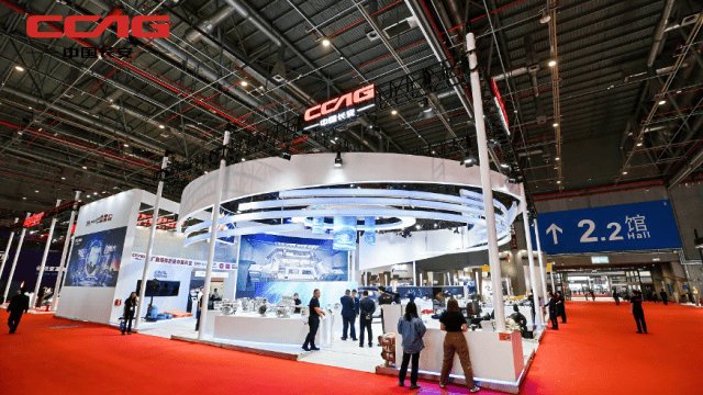 向新行 聚新潮 创新力： 中国长安亮相2025上海车展