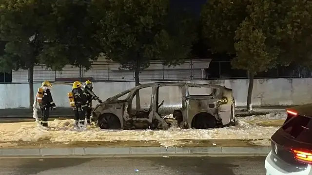 理想MEGA惊魂爆燃后，三元锂电池天塌了？