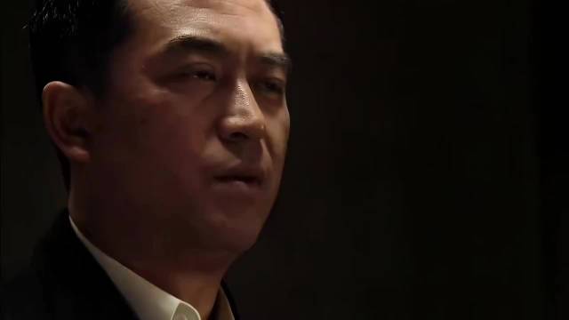 悬崖：张嘉译 宋佳联手演绎经典谍战，为所有隐蔽战线的英雄致敬