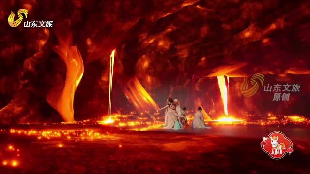 齐鲁民俗网络春晚｜一眼惊艳！当千年琉璃遇上灵动舞姿，便有流光万千