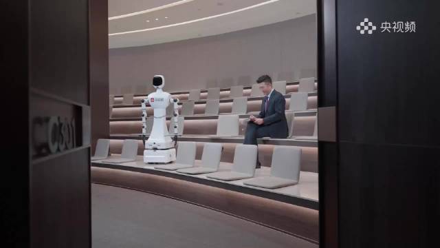 视频 ｜ “冠”察两会│“具身智能”再次写进政府工作报告，如何解读？