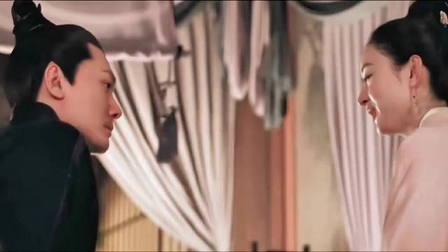 顾廷烨：你是不是觉得自己老善解人意了？嗯？