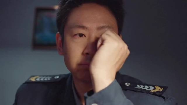徐亮潜逃 22 年终落网，却不知守护的妻子还是背叛了自己