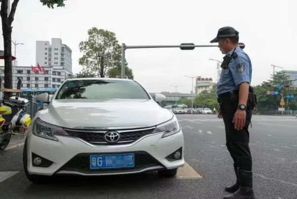 好消息！这个时段深圳不限外地车，新能源车还有这些福利