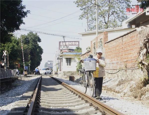 如果你记得,柳州的他们就永远活着|告别2021休闲区蓝鸢梦想 - Www.slyday.coM 如果你记得,柳州的他们就永远活着|告别2021休闲区蓝鸢梦想 - Www.slyday.coM