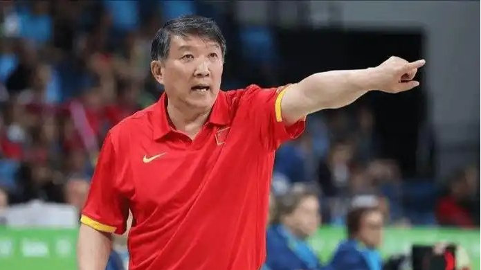 重磅！中国篮协：郑薇卸任女篮主教练，宫鲁鸣接任！或因不团结