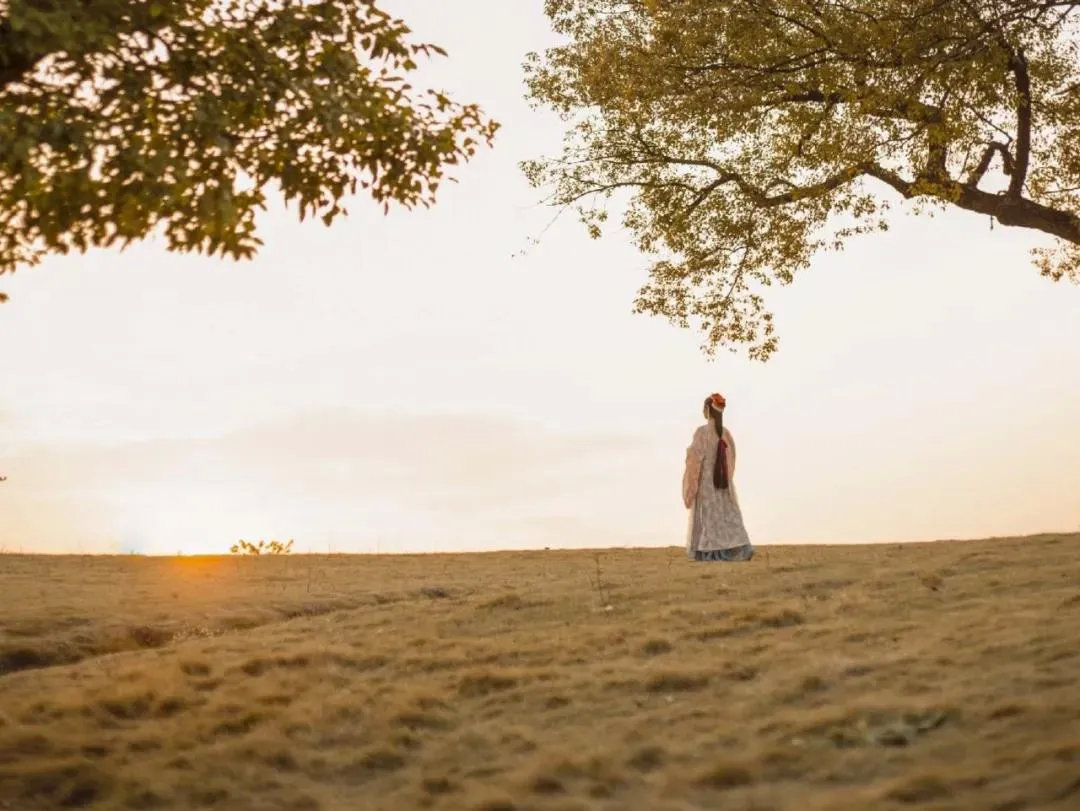 奔驰婚车撞死姐弟，新郎照常举行婚礼∶