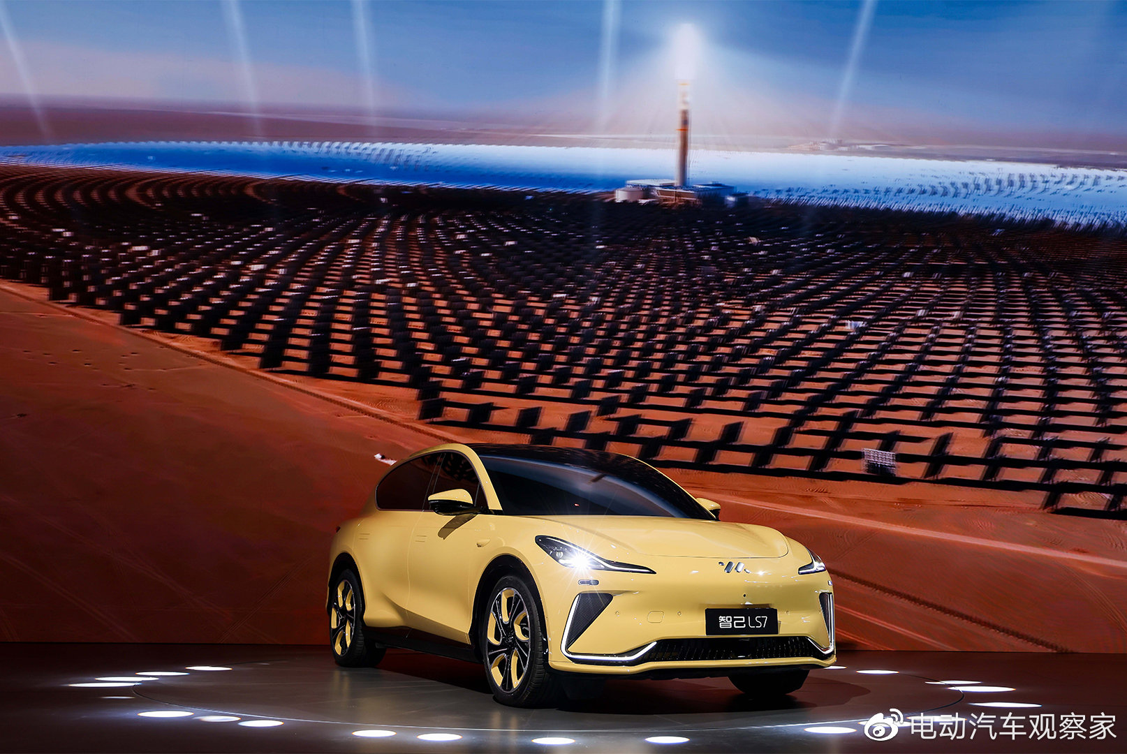 要站理想L8与蔚来ES7的C位,智己LS7预售35万元起 要站理想L8与蔚来ES7的C位,智己LS7预售35万元起