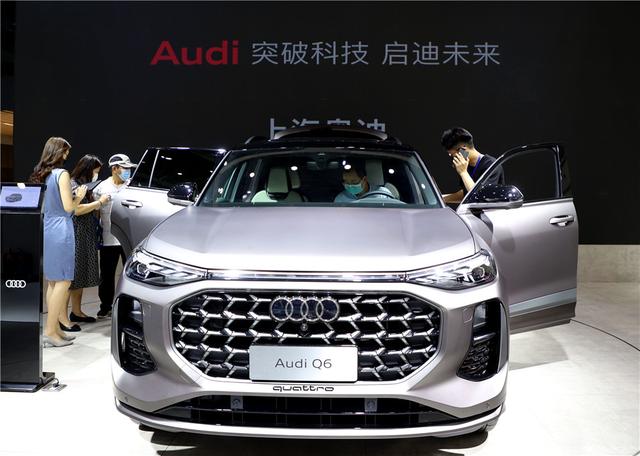 大河国际车展开幕 众多新能源新款车型集体亮相