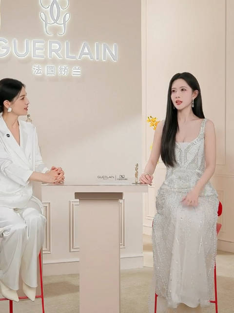 孟姐在直播中说这两年最长一次休息的时间是两天，真的好拼啊