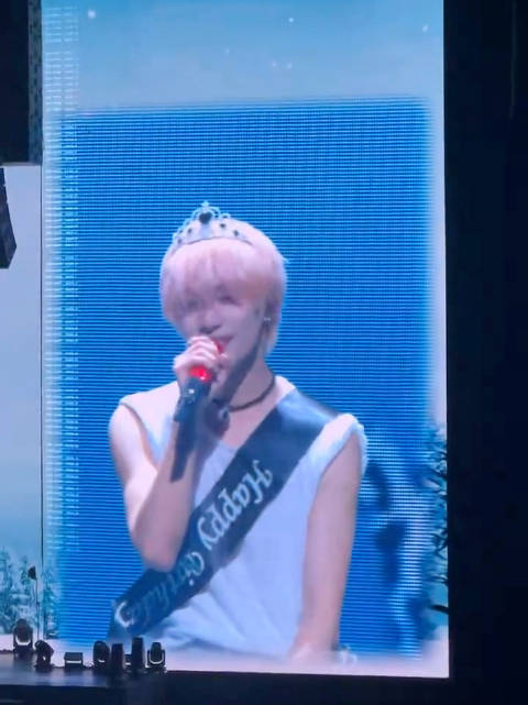 261007 WayV三巡成都场 给漂亮小羊过生日啦 Cr twomorethan 资源 椰子
