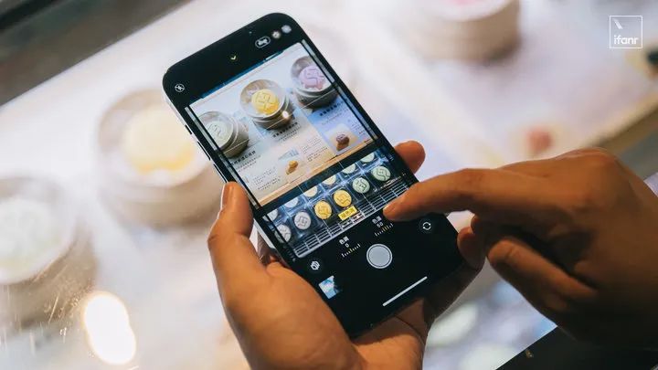 iPhone 13 Pro Max 首发评测:A15 强得很,但主战场并不在游戏休闲区蓝鸢梦想 - Www.slyday.coM iPhone 13 Pro Max 首发评测:A15 强得很,但主战场并不在游戏休闲区蓝鸢梦想 - Www.slyday.coM