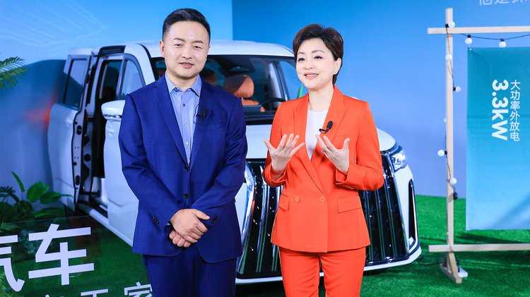 锐胜M8大型MPV预售16.98万起 三排都是商务舱！