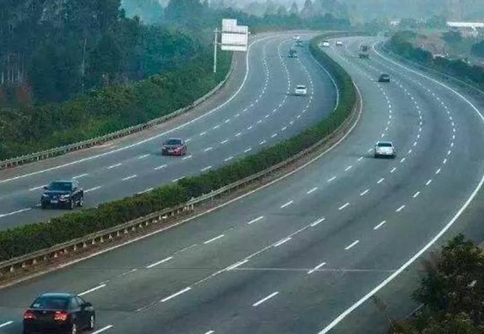 西安高校暂不放寒假,交大一研究生私自驾车离校至成都,被通报!休闲区蓝鸢梦想 - Www.slyday.coM 西安高校暂不放寒假,交大一研究生私自驾车离校至成都,被通报!休闲区蓝鸢梦想 - Www.slyday.coM