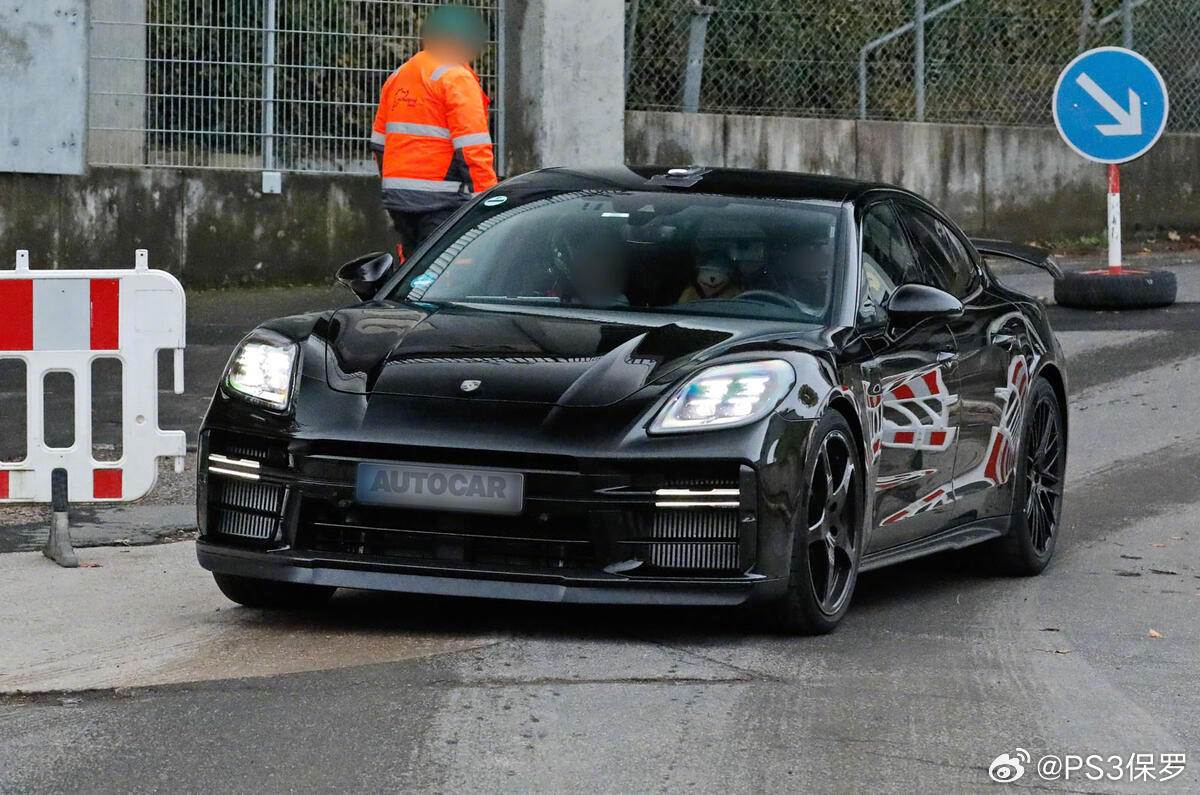 保时捷Panamera终极赛道版测试中，V8混动马力升级