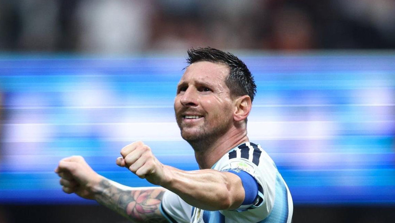 哈维：C罗是射手但不懂组织！梅西什么能力都有！