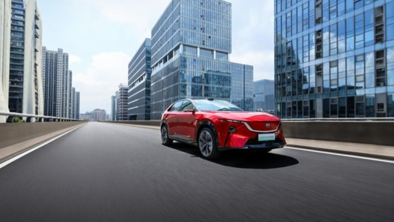 智驭全场景 长安马自达MAZDA EZ-60激光版先享会南京举行