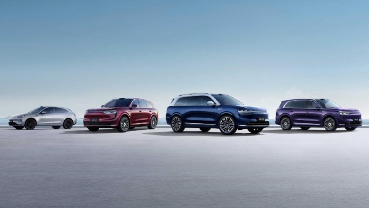 问界全系OTA升级，聚焦安全与智驾功能优化