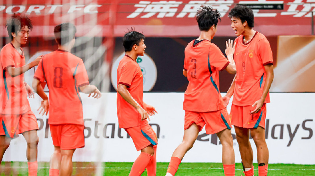 从3-1至3-3!U16国足遭“绝平”,7分钟连丢2球,老毛病依旧存在 从3-1至3-3!U16国足遭“绝平”,7分钟连丢2球,老毛病依旧存在