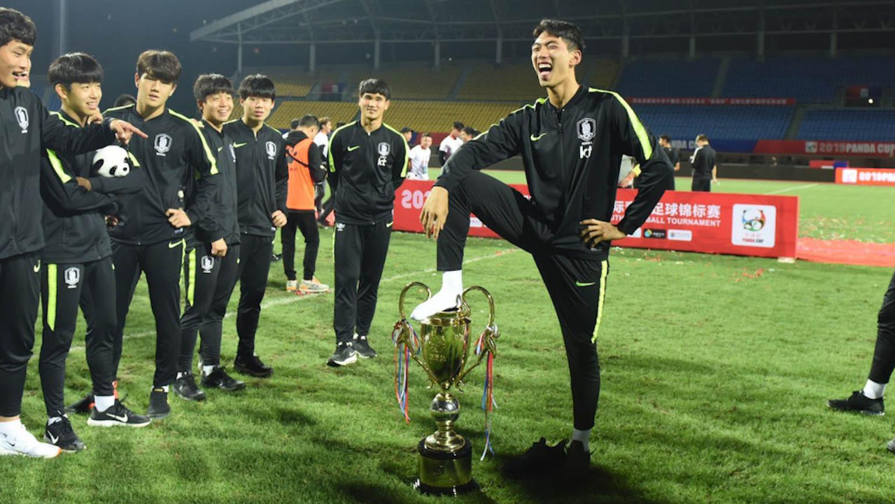 中国队0比1不敌越南队，曾经踩踏过奖杯的韩国队又要夺冠了