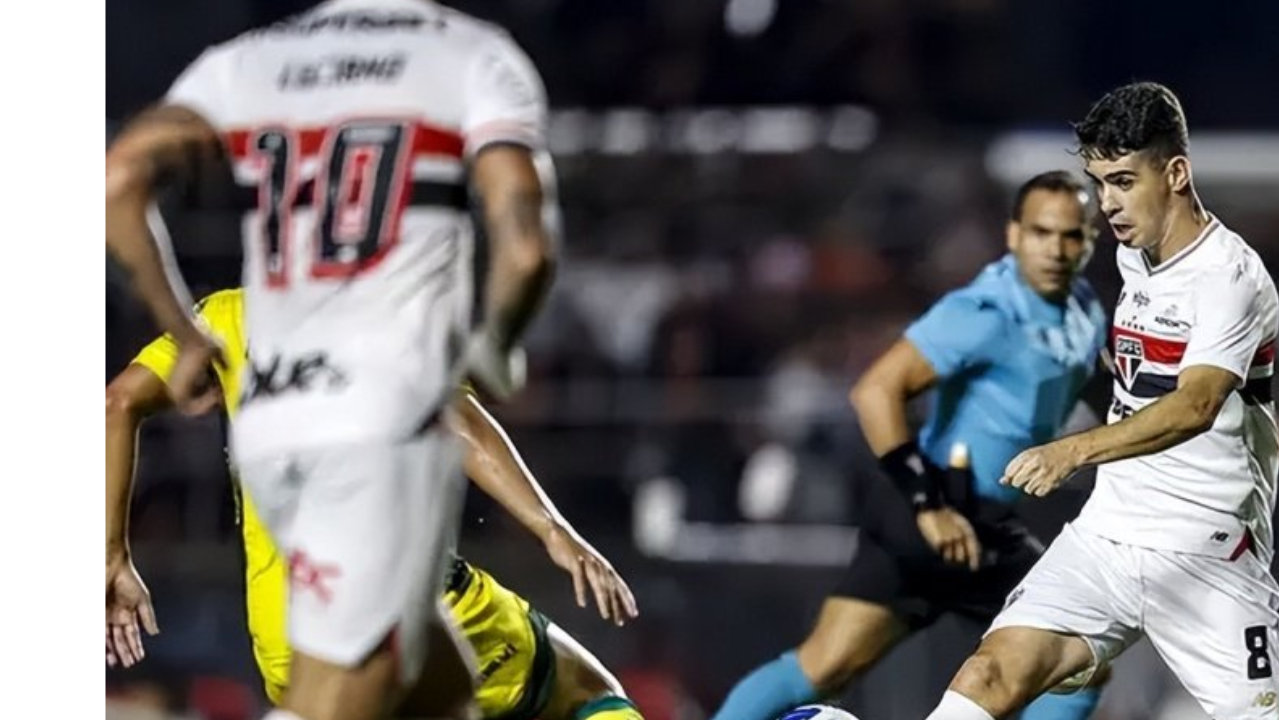 前途光明！中国男足17岁神童成名，日本媒体盛赞：他将会超越武磊