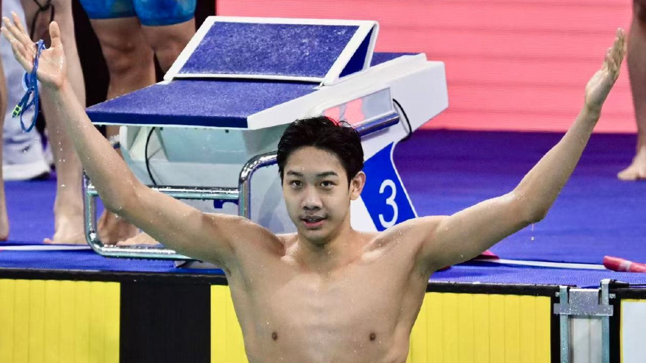 豪夺五金！中国游泳18岁天才刷爆纪录：新孙杨统治中长距离自由泳