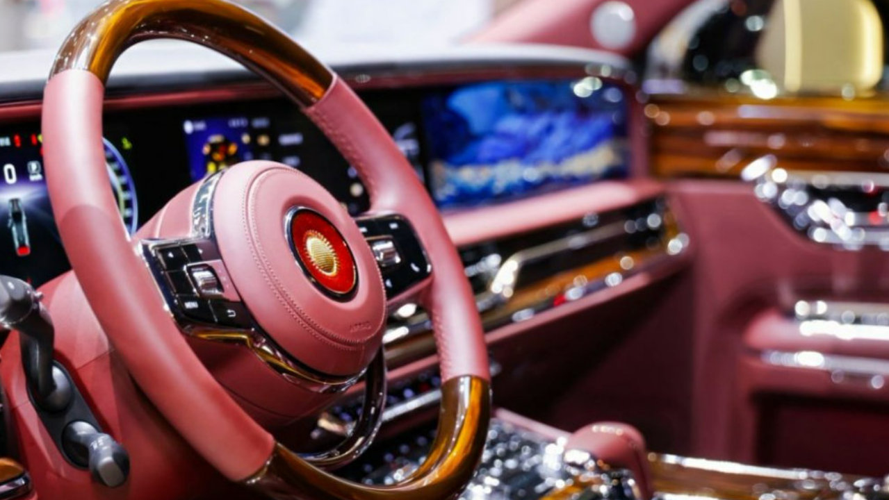 从故宫中轴线到丹霞地貌，红旗金葵花于广州车展演绎东方豪华DNA