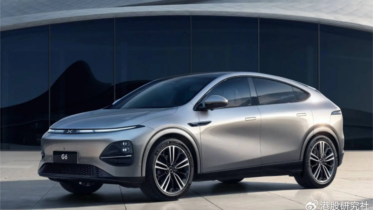 小鹏汽车股价上扬超4%，智能驾驶与战略布局双轮驱动