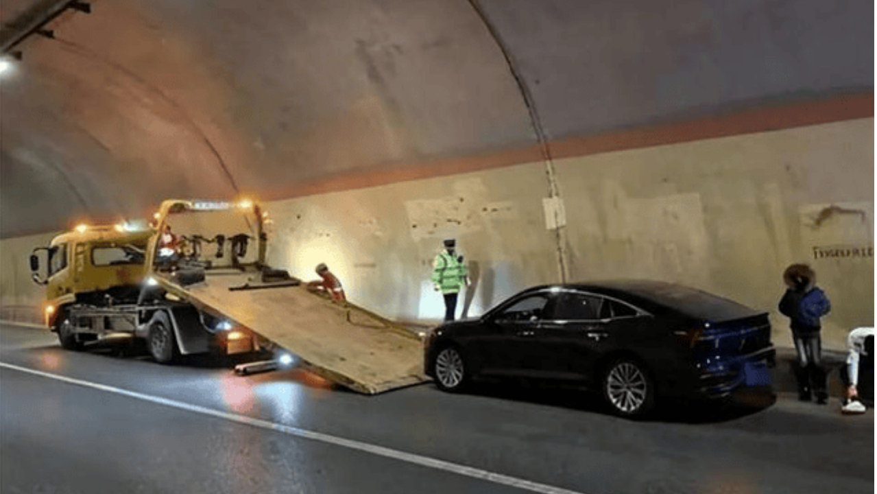 真相不明就“退车赔款”，奔腾反向操作“火上浇油”