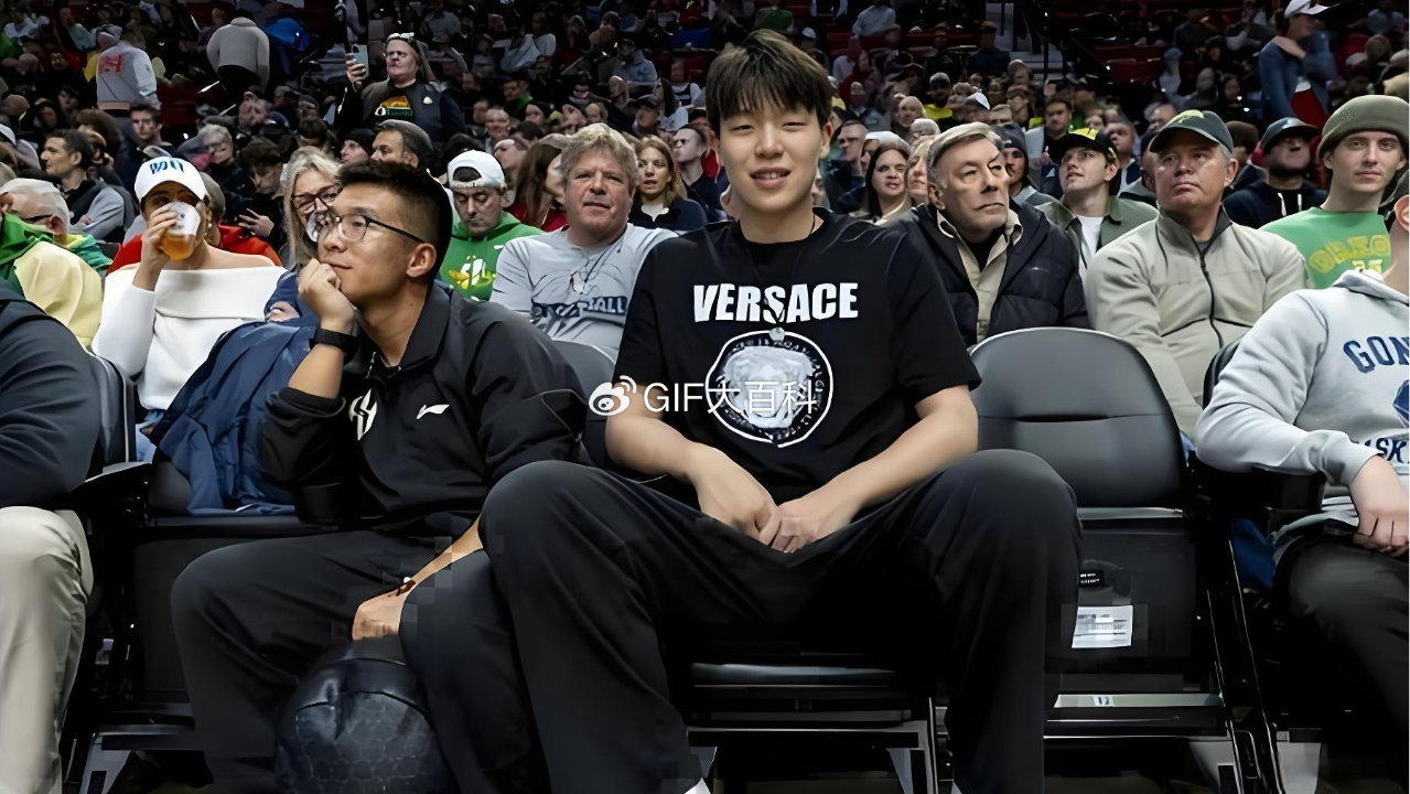 杨瀚森连续5场弃用，开拓者末节反超未果，主场102-110遭活塞双杀