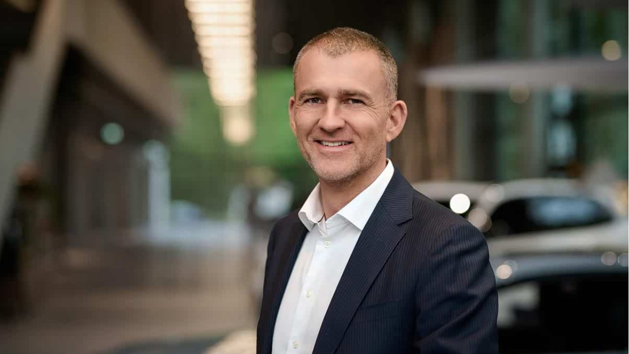 宝马中国换帅：电动化样本“空降”与中国市场考题