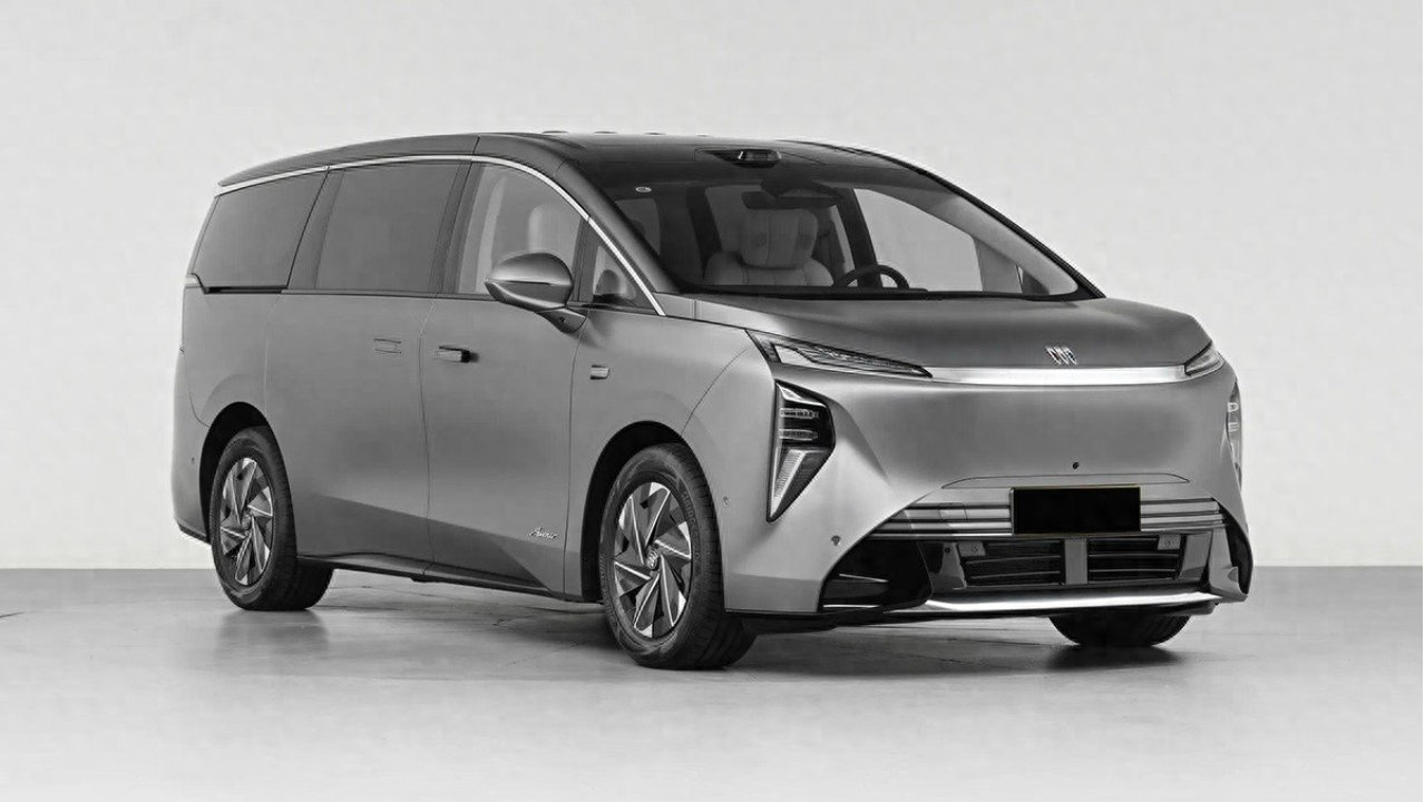 别克至境世家纯电版上市，车长5260mm，7座，侧滑门，续航601km