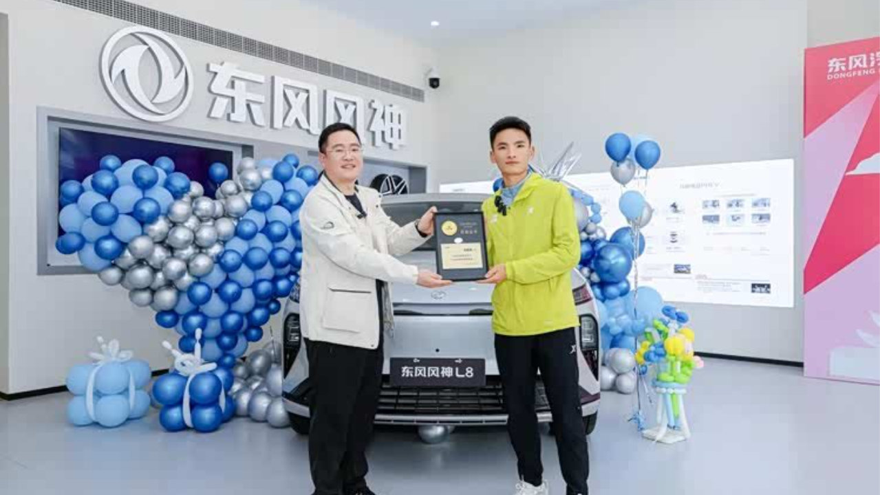 零甲醛 + 2245km 续航：风神 L8 凭什么打动职业运动员？