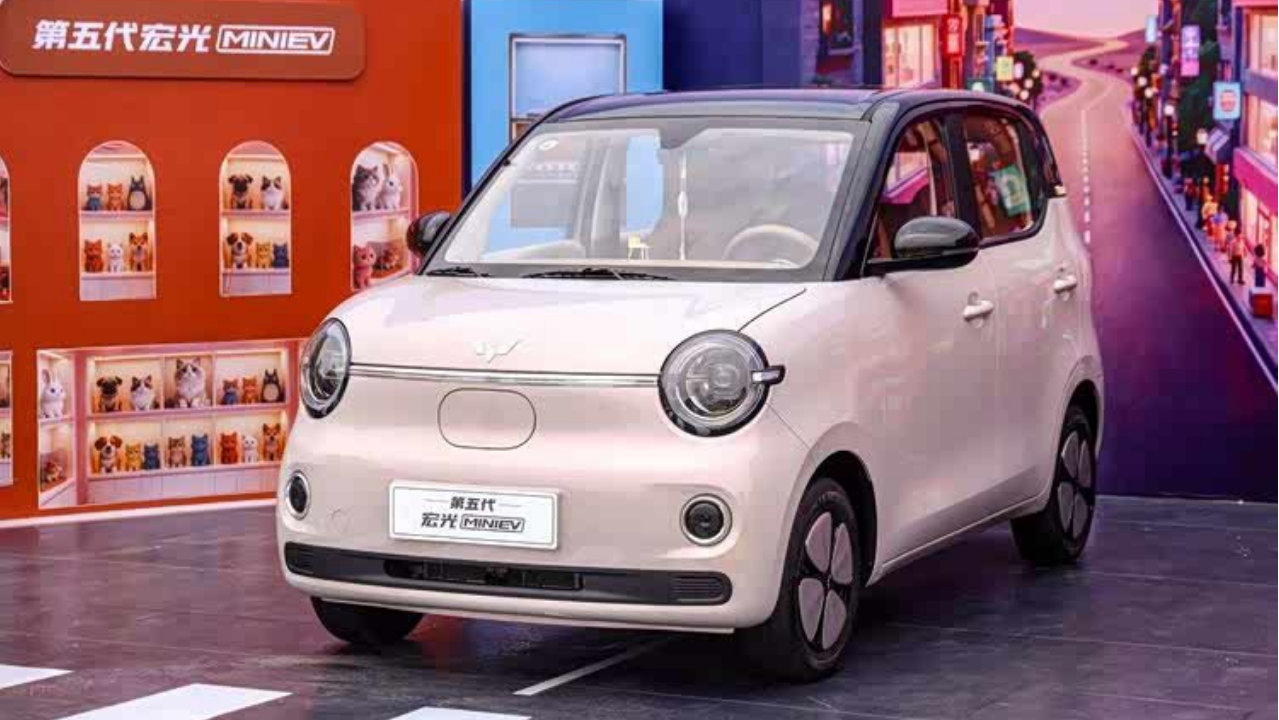 精致品质+技术底牌，第五代宏光MINIEV上市，置换补贴价4.28万起