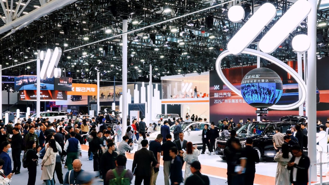 2025广州车展，9系旗舰，6系爆品，都在智己！