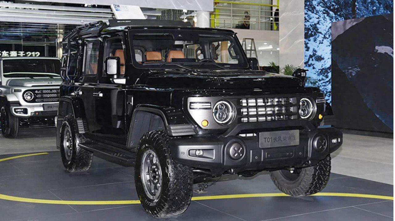 北京汽车制造厂212新车型上市，外观很复古硬朗，2.0T柴油动力