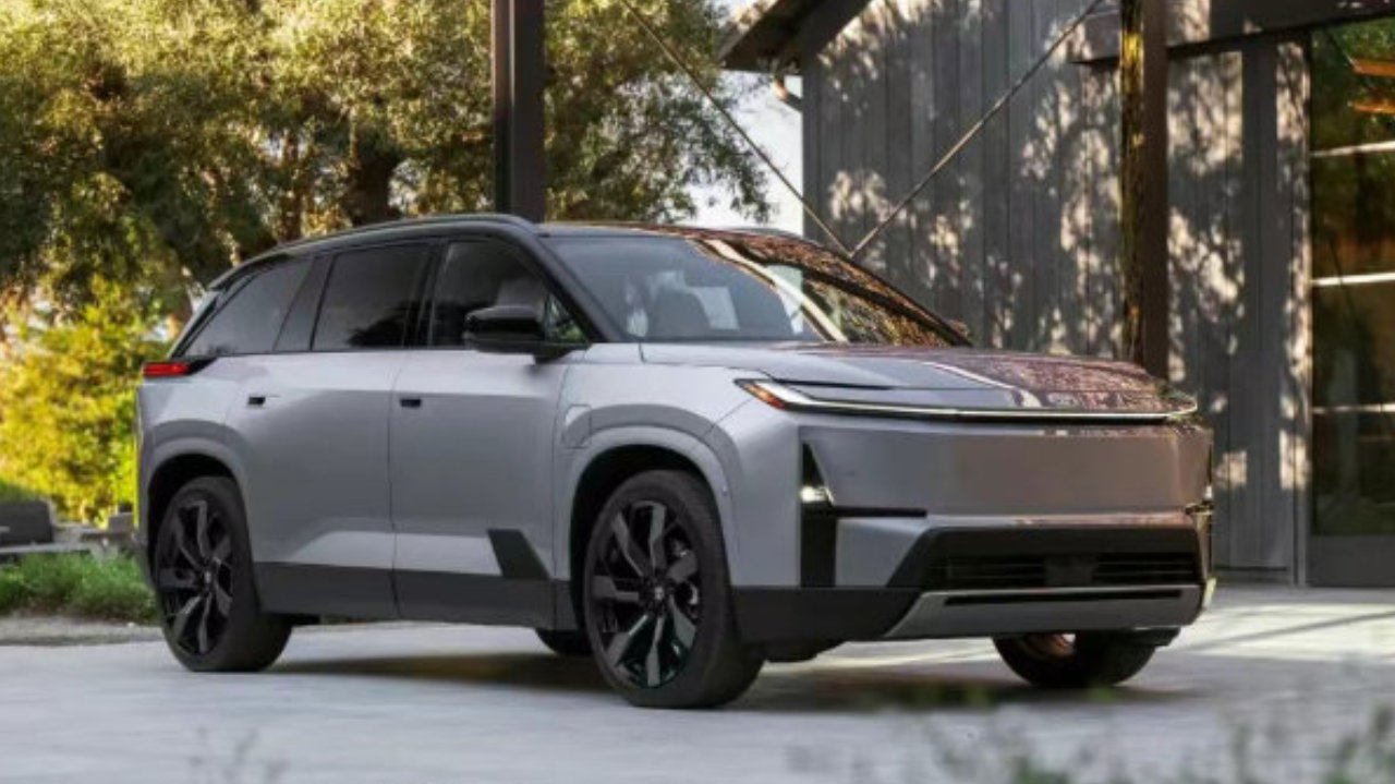 纯电汉兰达首发，标配TSS 4.0智行安全系统