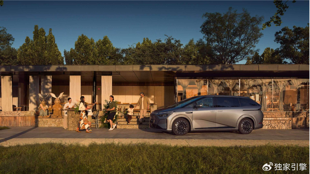 皆为豪华纯电动MPV！2026款小鹏X9和极氪009，谁更潮更全面？