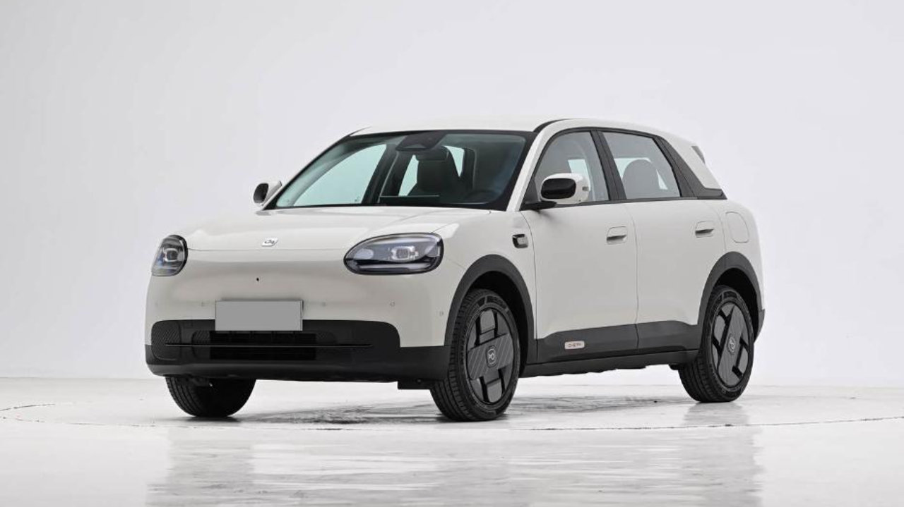 奇瑞QQ3 EV开启预售，凭什么领跑纯电小型车？