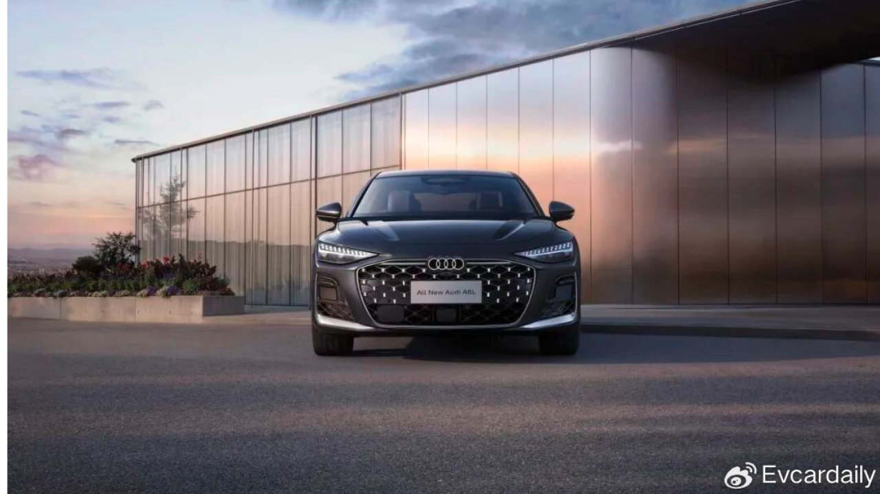 下调超10万，32.3万起预售！奥迪A6L掀桌子：3.0T V6+华为智驾