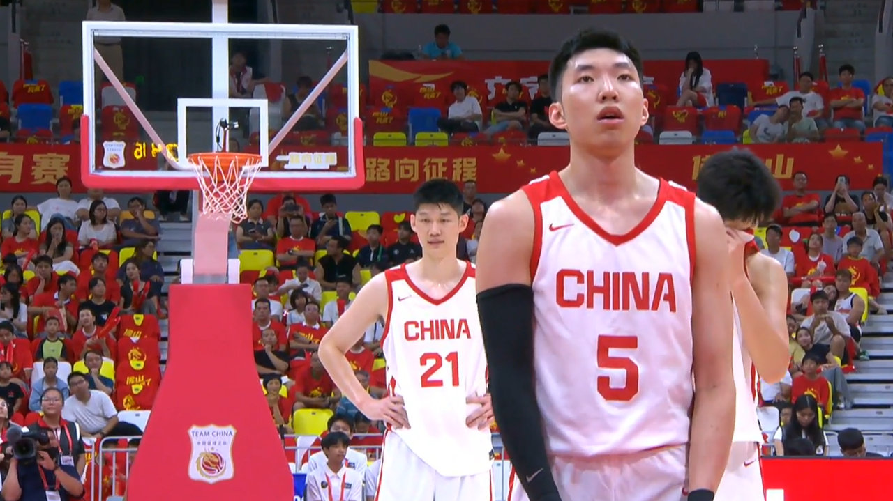 中国男篮：贺希宁17分，奇兵14分胡明轩复出，对手三分9中1
