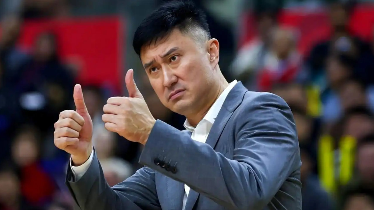 告别杜锋方是解脱！广东3外教火速备战，粤蜜：终于有专心带队的主帅
