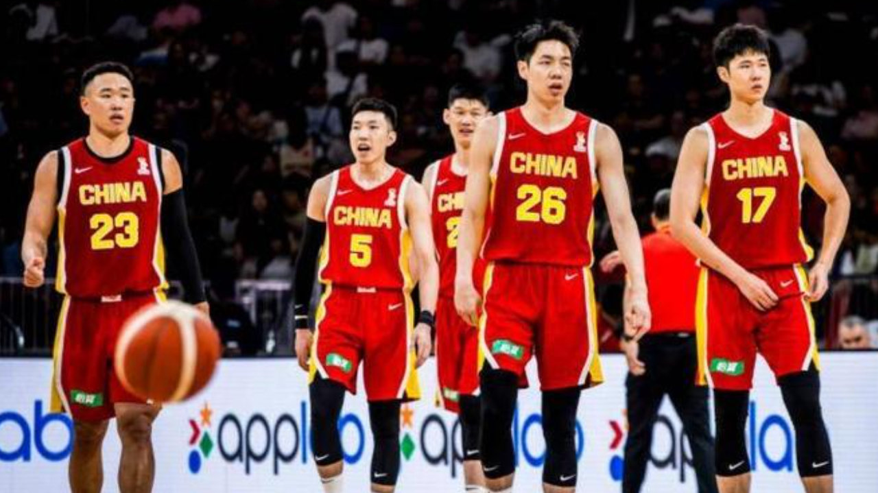 赢下关键胜利!杨瀚森19分+2.2秒绝杀,中国男篮89-87险胜黎巴嫩 赢下关键胜利!杨瀚森19分+2.2秒绝杀,中国男篮89-87险胜黎巴嫩