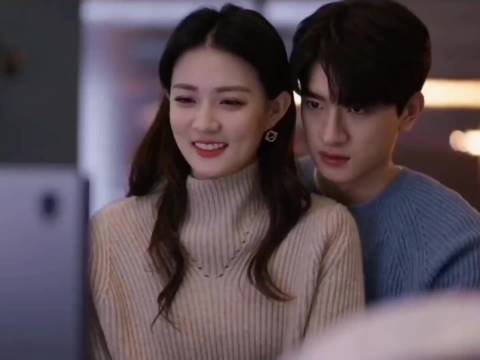 在女朋友面前，兄弟是用来伤害的 ，这狗粮撒的可以啊！