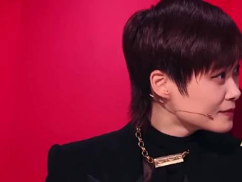 “她先是她自己 再是我的夫人”